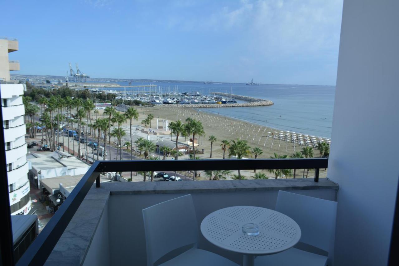 Les Palmiers Sunorama Beach Apartments ลาร์นาคา ภายนอก รูปภาพ