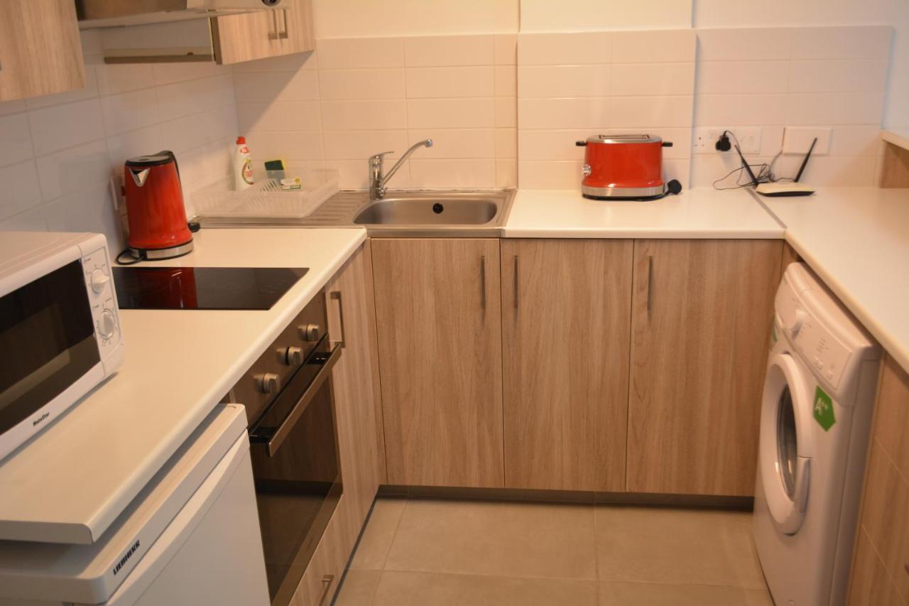 Les Palmiers Sunorama Beach Apartments ลาร์นาคา ภายนอก รูปภาพ